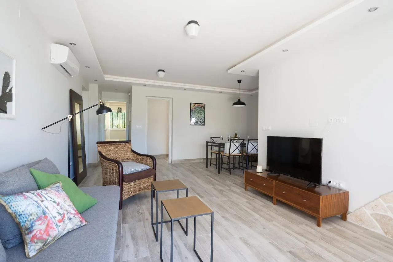 Malagasuite House Pool Fuengirola 0*,